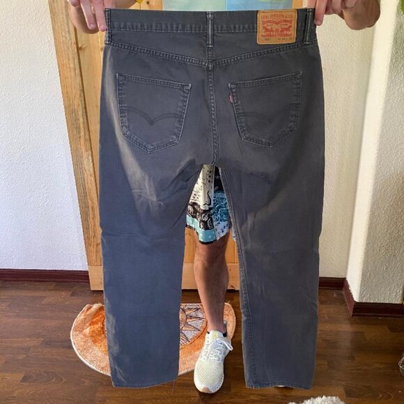 34 32 Levi Jeans - Picture 5 of 7